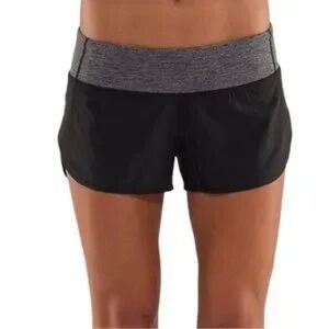 Lululemon Speed Short 2.5” Black & Grey size 4